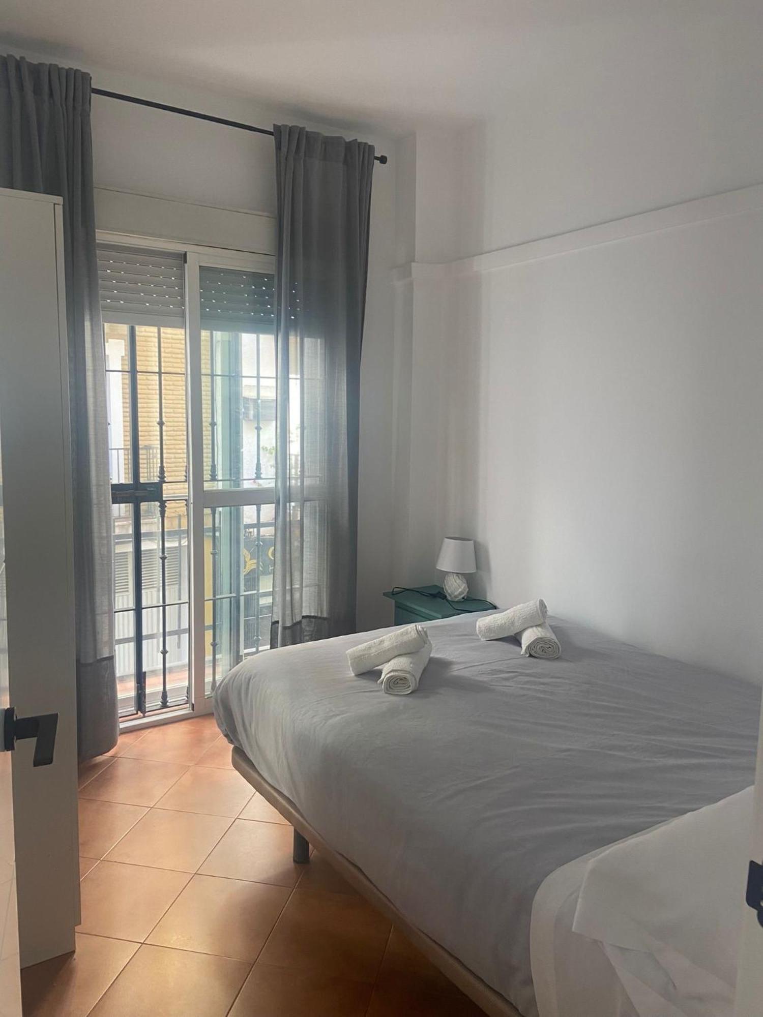 Apartamento Plaza De La Alfalfa Σεβίλλη Εξωτερικό φωτογραφία